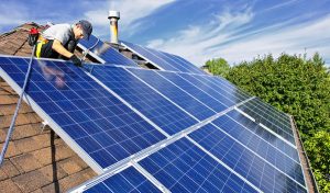 Service d'installation de photovoltaïque et tuiles photovoltaïques à Penvenan